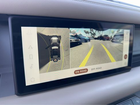 Used 2022 Land Rover Defender 110 X-Dynamic HSE image 6