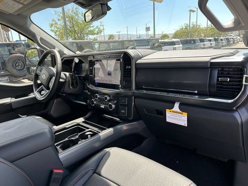 New 2026 Ford F250 Lariat w/ Black Appearance Package AWD/4WD image 15