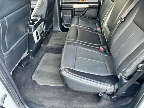 Used 2020 Ford F150 Lariat image 20