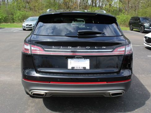 Used 2023 Lincoln Nautilus Reserve AWD/4WD image 4