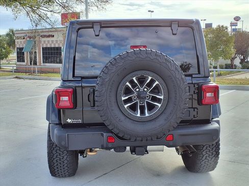 Used 2024 Jeep Wrangler Unlimited Rubicon 392 image 8