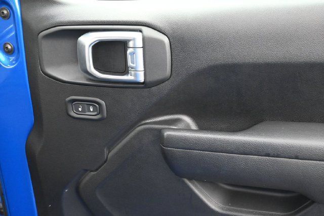 Used 2023 Jeep Wrangler Unlimited Sport AWD/4WD image 35