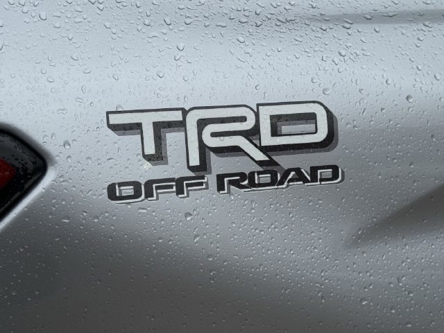 Used 2024 Toyota Tacoma TRD Off-Road AWD/4WD image 9