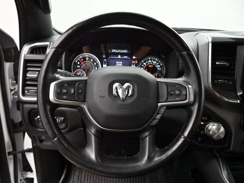 Used 2022 RAM 1500 Laramie AWD/4WD image 15