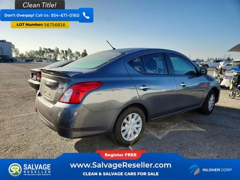 Used 2018 Nissan Versa SV FWD image 4