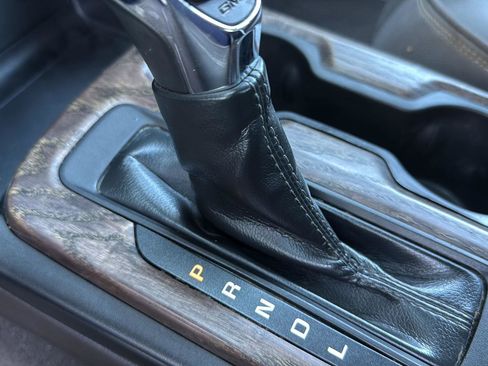 Used 2022 GMC Canyon Denali image 31