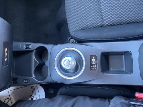 Used 2015 Nissan Leaf S w/ Charge Package image 24