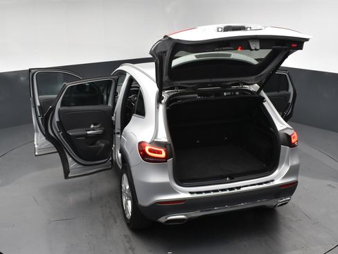 Used 2021 Mercedes-Benz GLA 250 4MATIC image 23