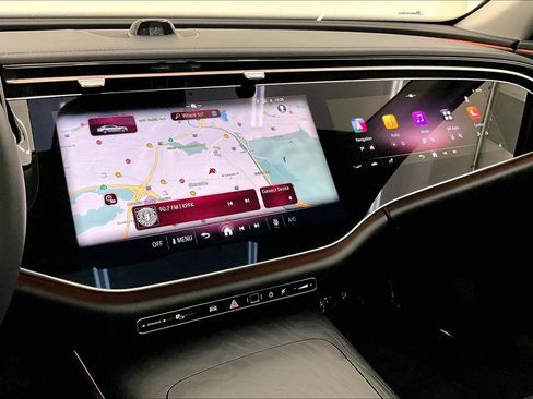 Used 2026 Mercedes-Benz E 350 Sedan image 5