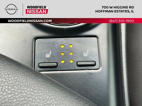 Used 2019 Toyota Camry LE FWD image 36
