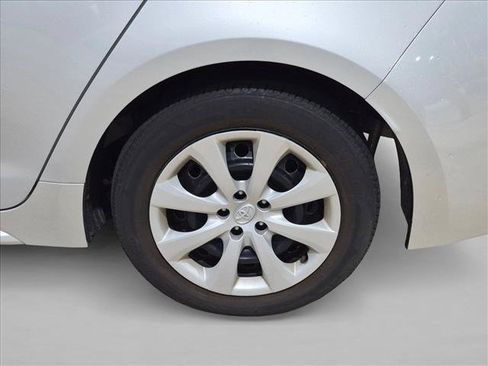 Certified 2024 Toyota Corolla LE FWD image 8