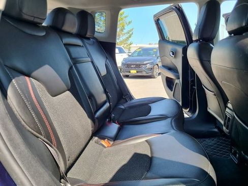 Used 2019 Jeep Compass Trailhawk AWD/4WD image 24