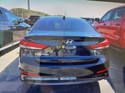 Used 2018 Hyundai Elantra SEL FWD image 10