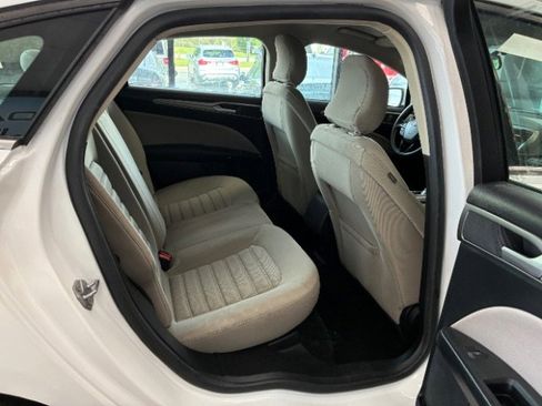 Used 2018 Ford Fusion S image 25