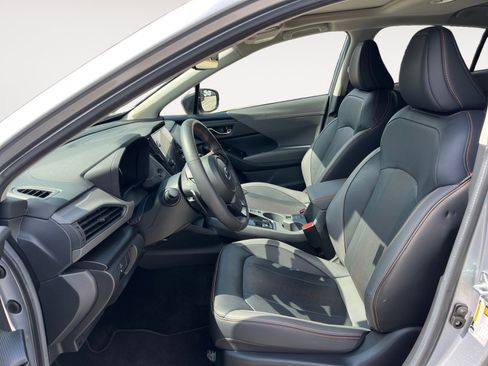 Certified 2024 Subaru Crosstrek 2.5i Limited w/ Crosstrek Mirror Package image 9