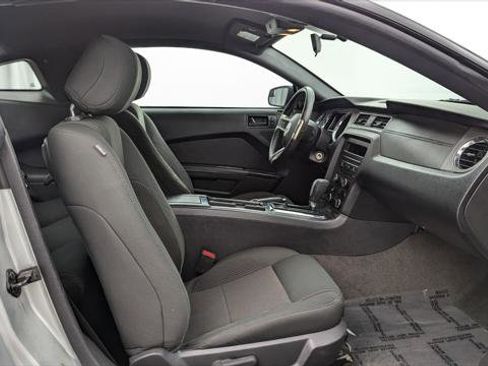 Used 2014 Ford Mustang V6 image 16