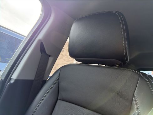 Certified 2022 GMC Terrain SLT image 20