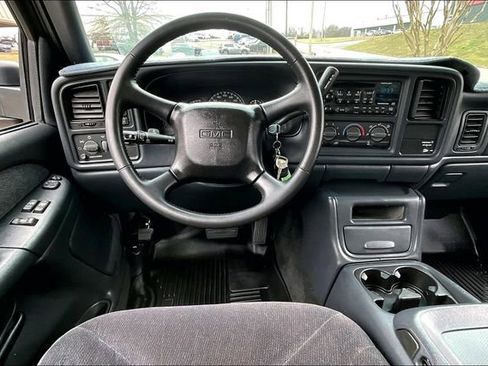 Used 2001 GMC Sierra 1500 SLE w/ Convenience Plus Group image 8