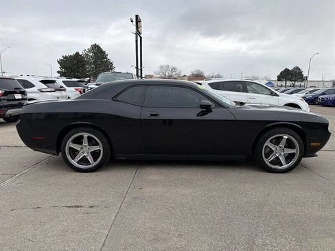 Used 2009 Dodge Challenger R/T image 7