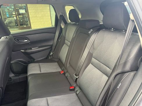 Used 2024 Nissan Rogue SV image 23