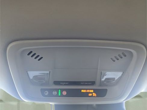 Used 2024 Chevrolet Malibu LT image 25