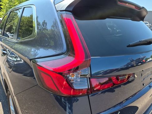 Used 2025 Honda CR-V EX-L image 7