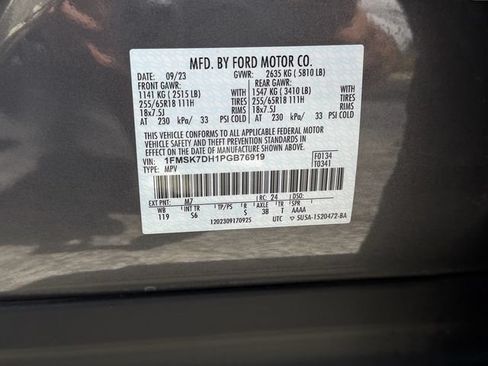 Used 2023 Ford Explorer XLT w/ Equipment Group 202A RWD image 21