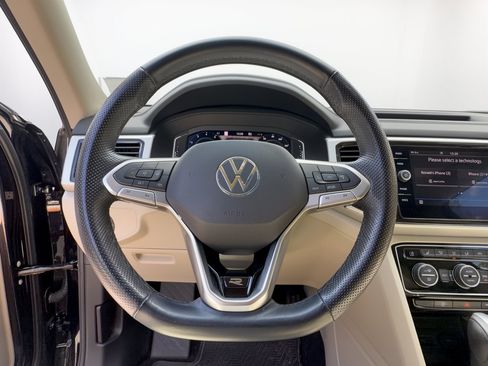Used 2022 Volkswagen Atlas SEL R-Line AWD/4WD image 10