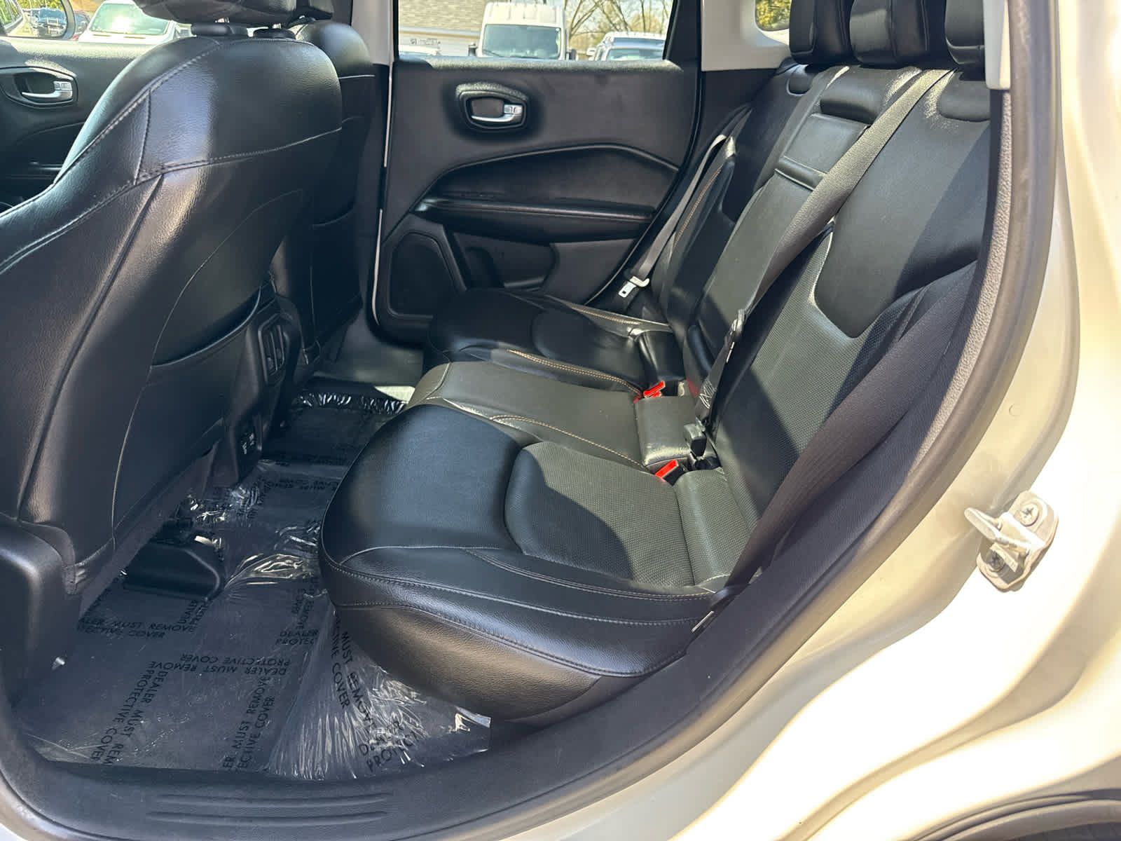 Used 2018 Jeep Compass Limited w/ Navigation Group AWD/4WD image 13