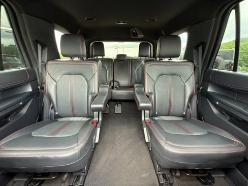 Used 2024 Ford Expedition Limited AWD/4WD image 38