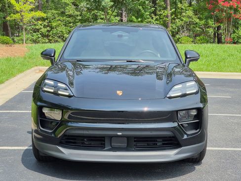 Used 2025 Porsche Macan 4 Electric AWD/4WD image 35