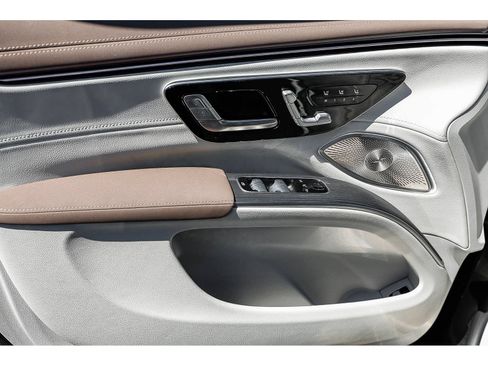 Certified 2023 Mercedes-Benz EQS 580 4MATIC SUV image 22