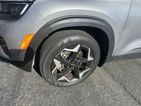Certified 2024 Kia Seltos EX AWD/4WD image 5