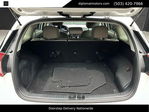 Used 2018 Kia Niro EX Premium image 41