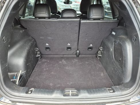 Used 2023 Jeep Compass High Altitude AWD/4WD image 8