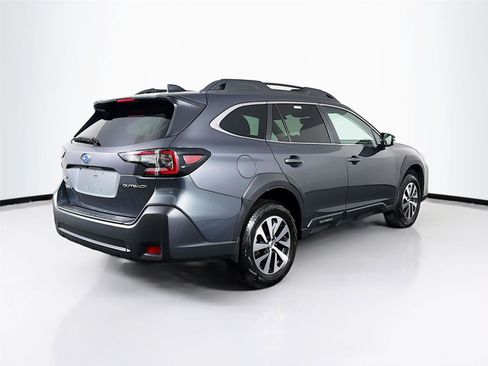 Used 2025 Subaru Outback Premium w/ Popular Package #1A image 7
