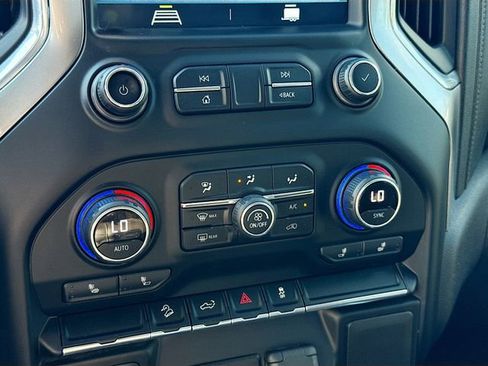 Used 2021 Chevrolet Silverado 1500 LT Trail Boss w/ Bed Protection Package image 17