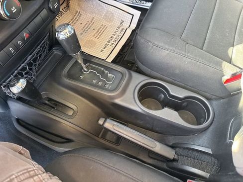 Used 2016 Jeep Wrangler Sport image 17