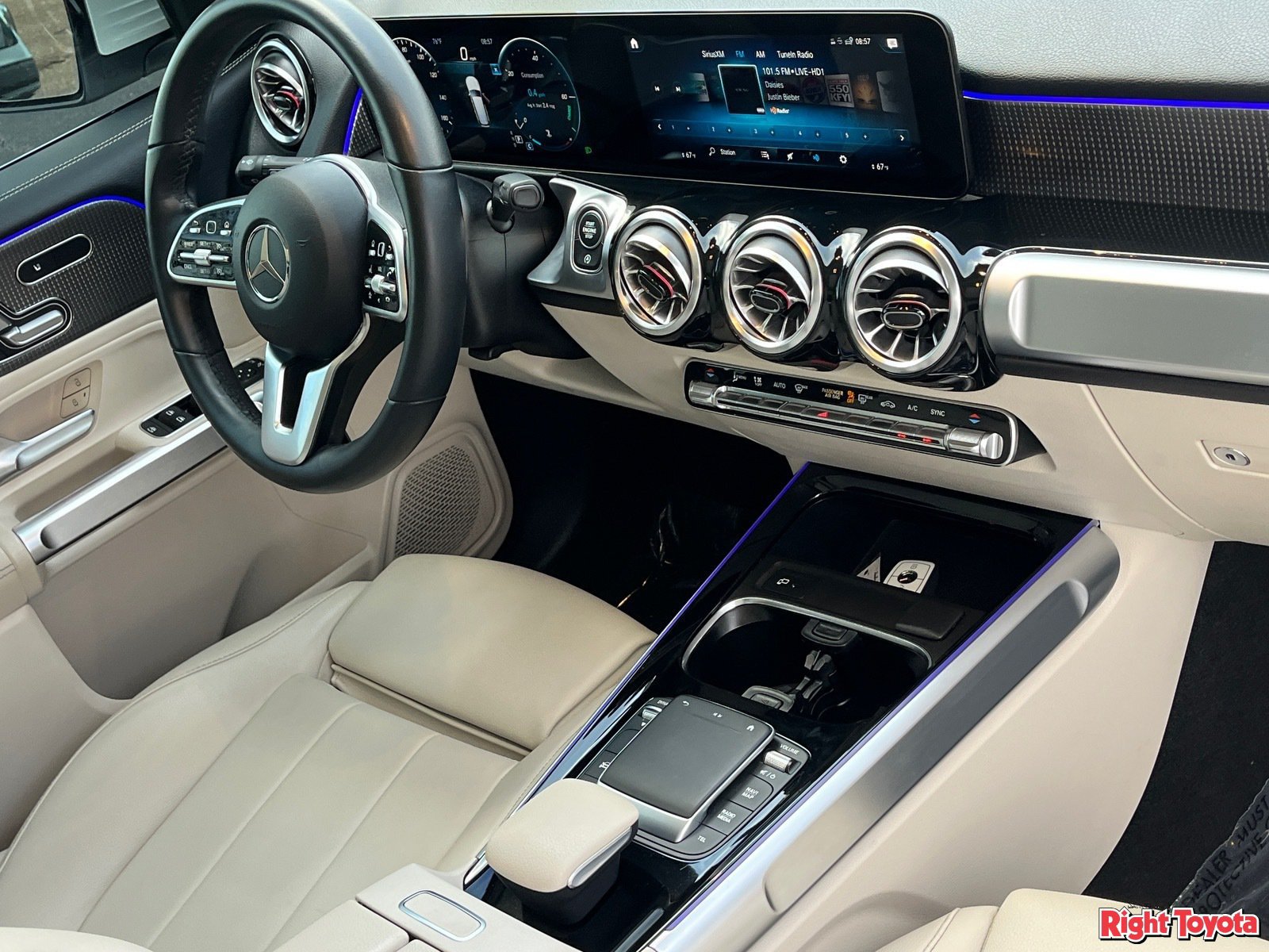 Used 2022 Mercedes-Benz GLB 250 image 12
