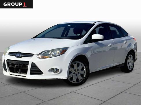 Used 2012 Ford Focus SE image 1