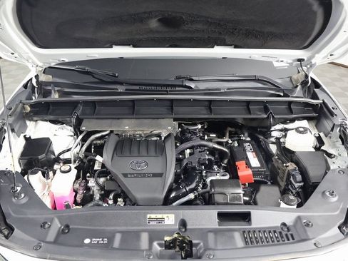 Used 2023 Toyota Highlander Platinum FWD image 16