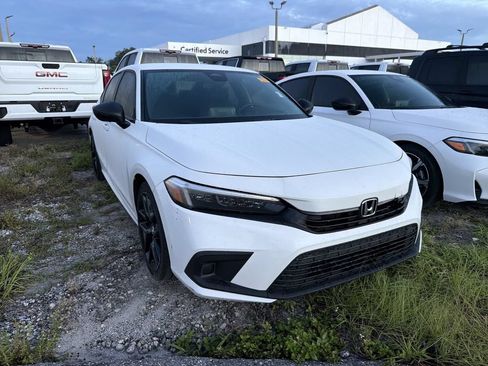 Used 2024 Honda Civic Sport image 4