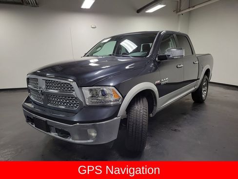 Used 2015 RAM 1500 Laramie w/ Convenience Group image 5