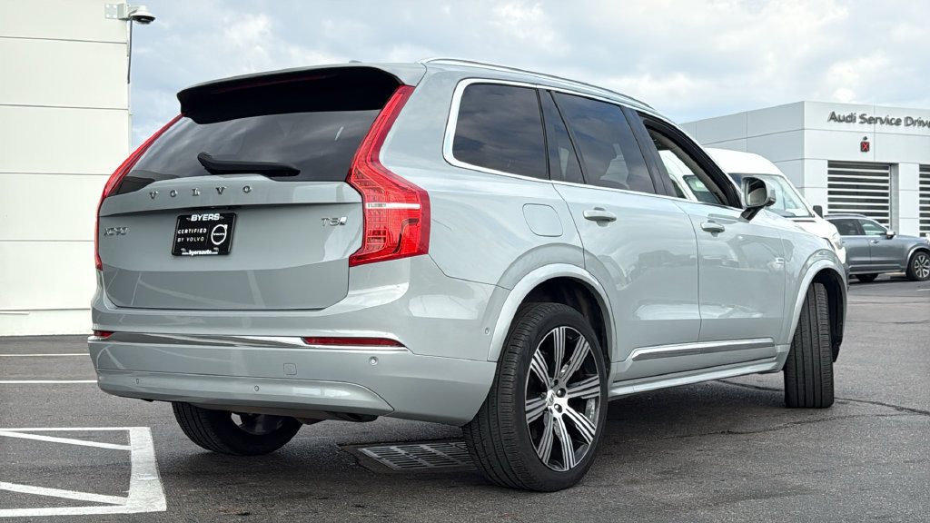 Certified 2025 Volvo XC90 T8 Plus AWD/4WD image 4