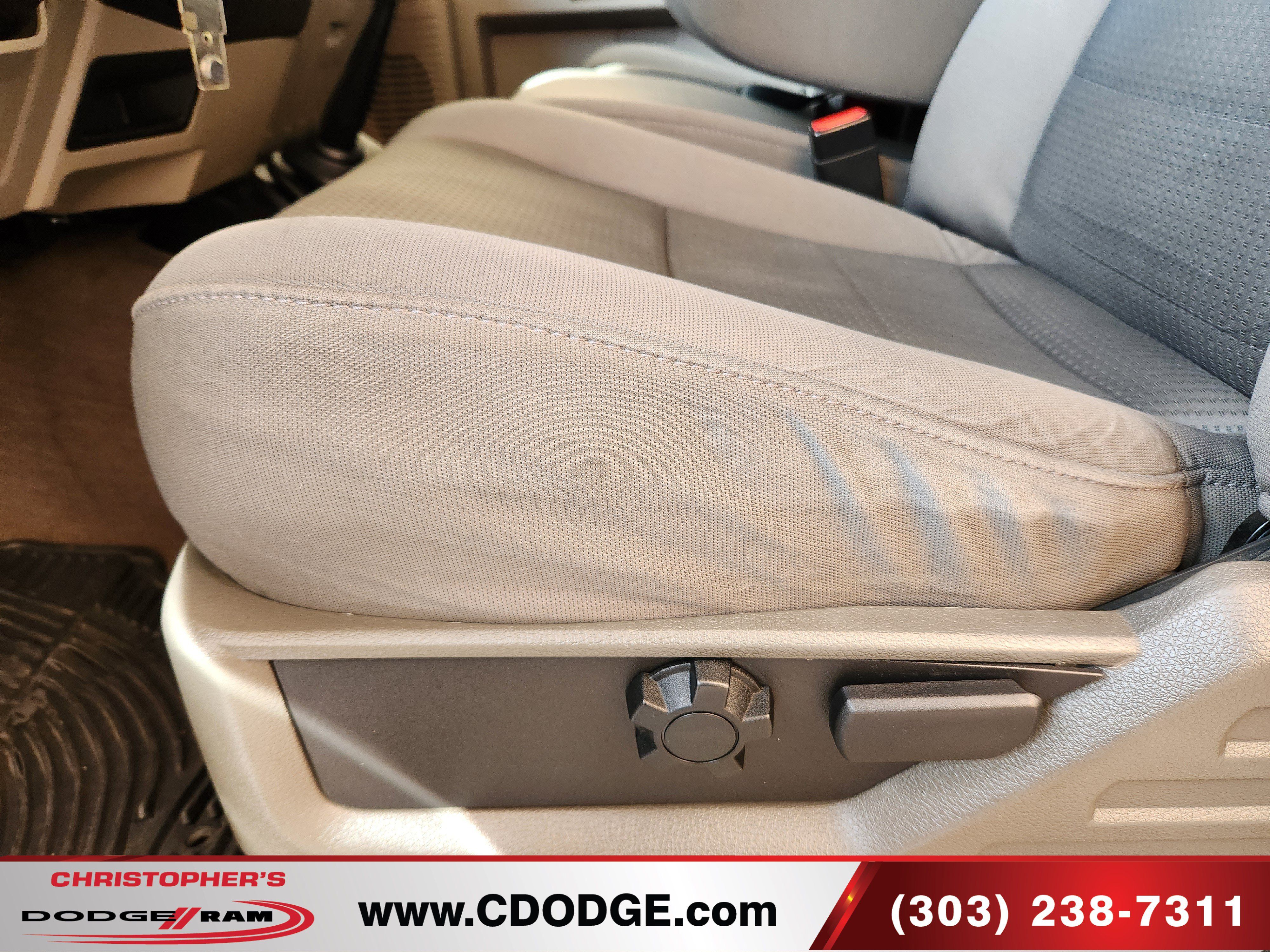 Used 2010 Ford F350 4x4 Crew Cab Super Duty image 16