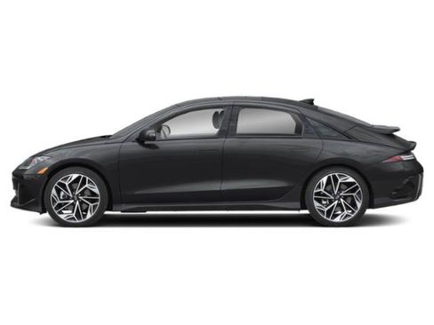 Certified 2025 Hyundai Ioniq 6 Limited AWD/4WD image 3