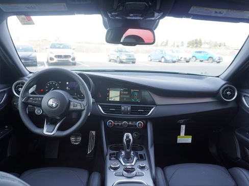 New 2025 Alfa Romeo Giulia AWD w/ Veloce Package AWD image 2