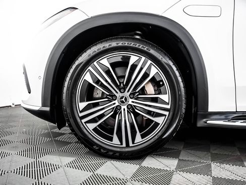 Certified 2023 Mercedes-Benz EQS 450+ SUV image 3