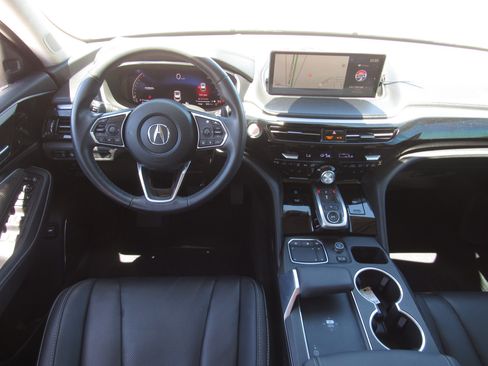 Certified 2023 Acura MDX FWD w/ Technology Package image 18