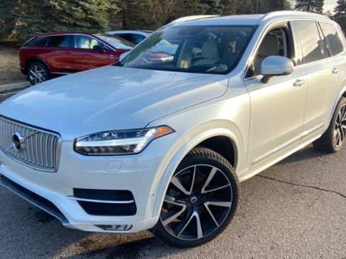 Used 2019 Volvo XC90 T6 Inscription w/ Luxury Package image 5